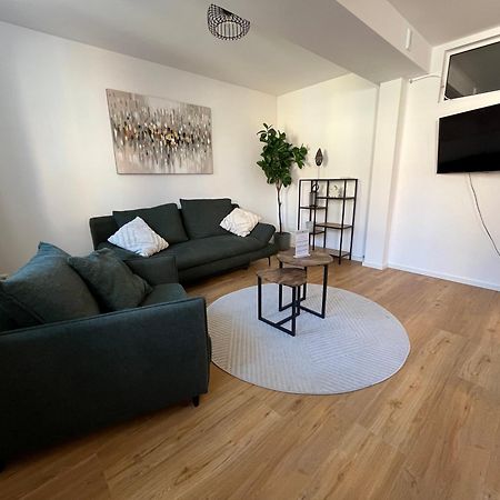Traumhafte Business & Relax Wohnung Direkt Im Stadtkern Oettingens By Elation Homes Oettingen in Bayern Eksteriør billede