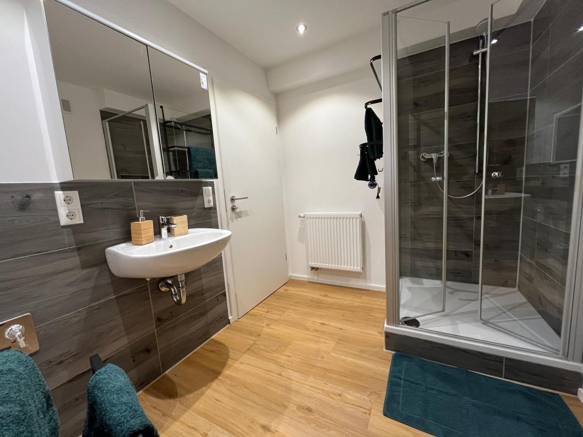 Traumhafte Business & Relax Wohnung Direkt Im Stadtkern Oettingens By Elation Homes Oettingen in Bayern Eksteriør billede